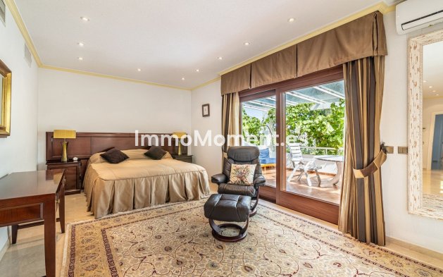 Resale - Detached villa - Estepona - New Golden Mile