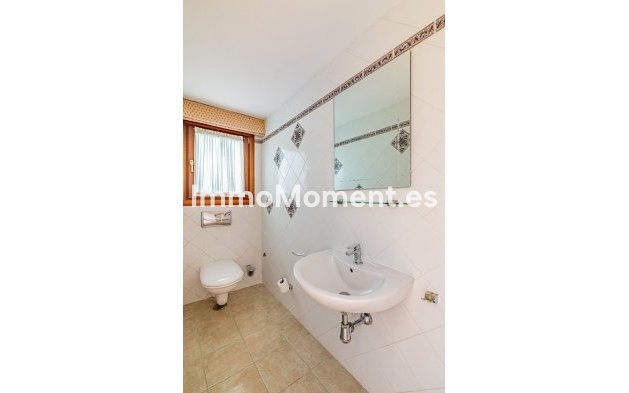 Resale - Detached villa - Estepona - New Golden Mile