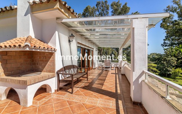 Resale - Detached villa - Estepona - New Golden Mile