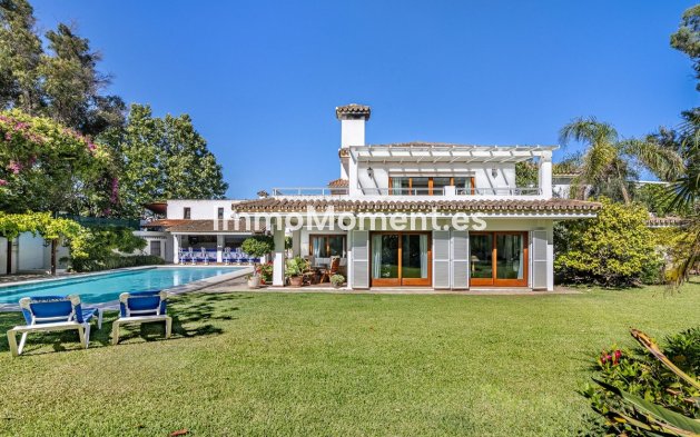 Resale - Detached villa - Estepona - New Golden Mile