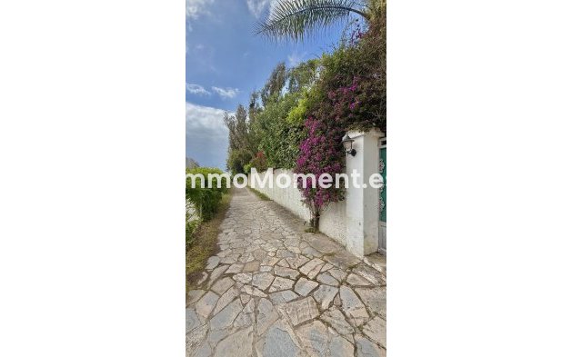 Resale - Detached villa - Estepona - New Golden Mile