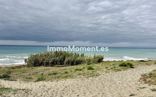 Resale - Detached villa - Estepona - New Golden Mile