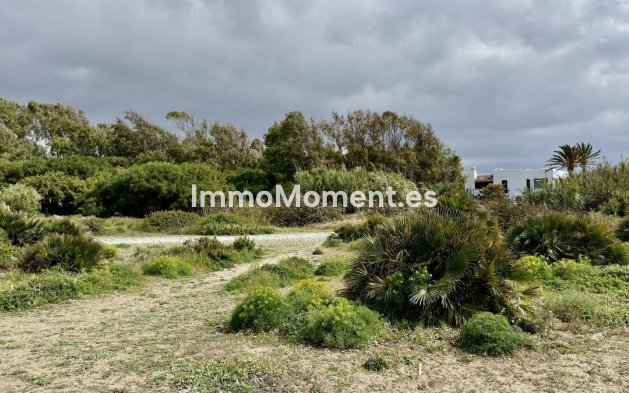 Resale - Detached villa - Estepona - New Golden Mile