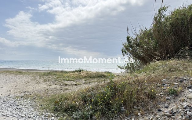 Resale - Detached villa - Estepona - New Golden Mile