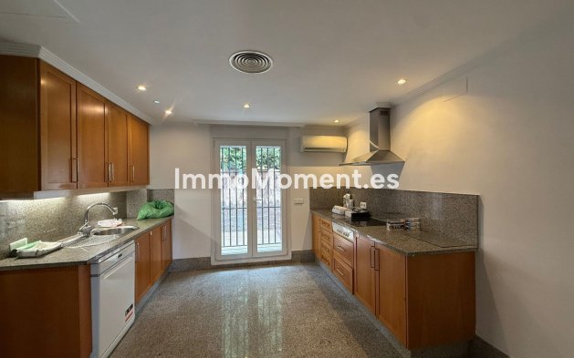 Revente - Maison mitoyenne - Marbella - Marbella Centro