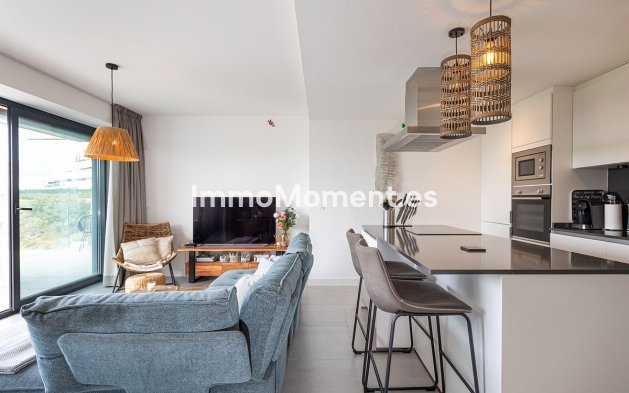 Resale - Apartment - Estepona - Selwo