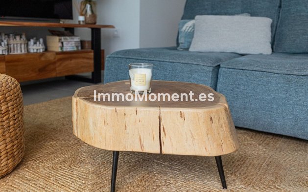 Resale - Apartment - Estepona - Selwo