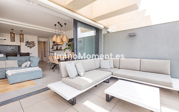 Resale - Apartment - Estepona - Selwo