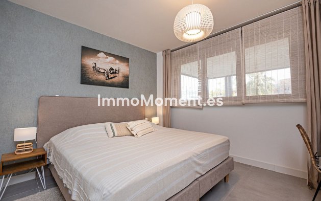 Resale - Apartment - Estepona - Selwo