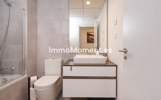 Resale - Apartment - Estepona - Selwo