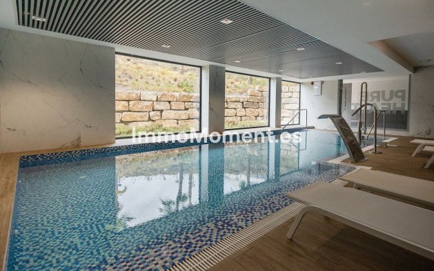 Resale - Apartment - Estepona - Selwo