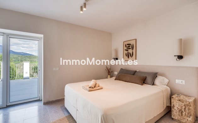 Reventa - Villa independiente - Estepona  - Estepona Centro