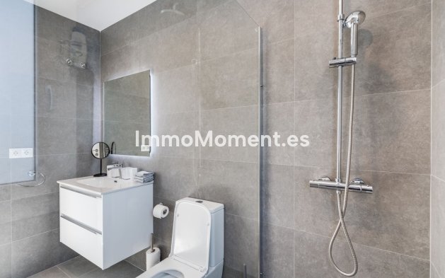 Reventa - Villa independiente - Estepona  - Estepona Centro