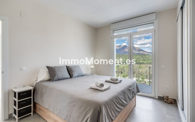 Reventa - Villa independiente - Estepona  - Estepona Centro