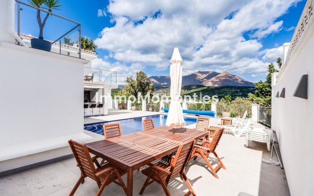 Reventa - Villa independiente - Estepona  - Estepona Centro