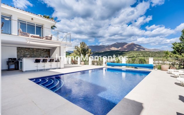 Reventa - Villa independiente - Estepona  - Estepona Centro
