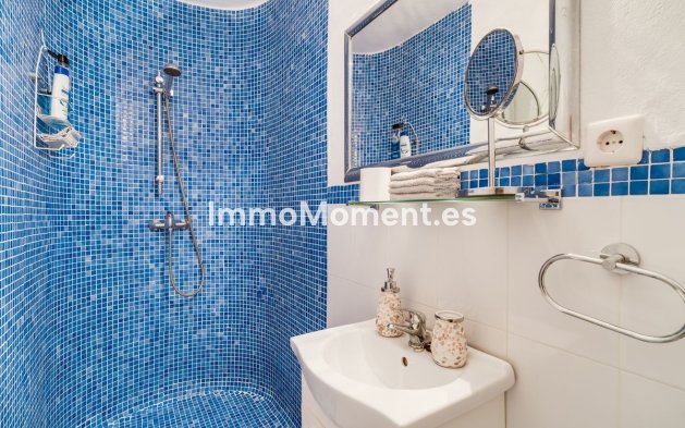 Reventa - Villa independiente - Estepona  - Estepona Centro