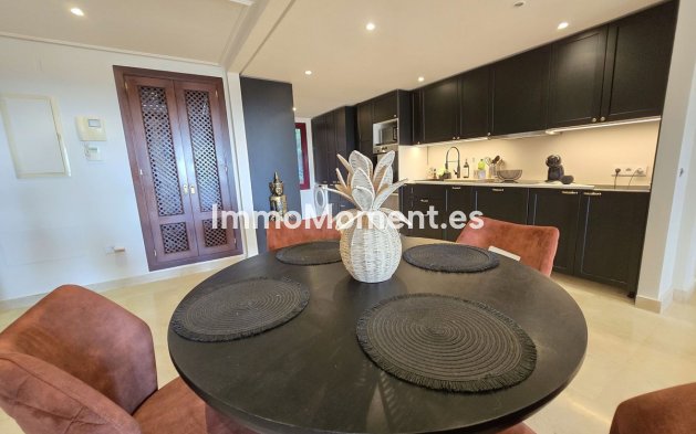 Resale - Apartment - Marbella - La Mairena