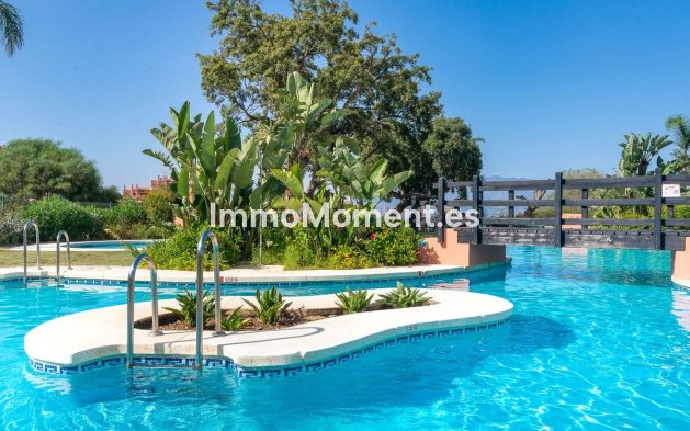 Resale - Apartment - Marbella - La Mairena