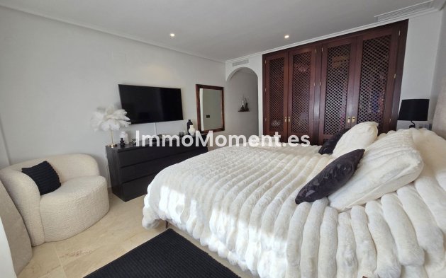 Resale - Apartment - Marbella - La Mairena