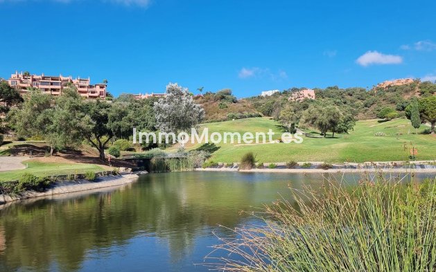 Resale - Apartment - Marbella - La Mairena