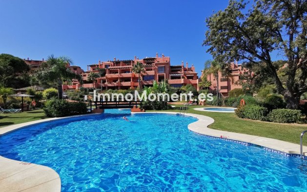 Resale - Apartment - Marbella - La Mairena