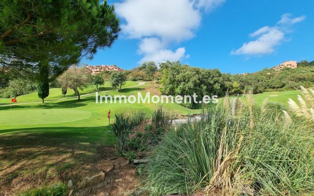 Resale - Apartment - Marbella - La Mairena