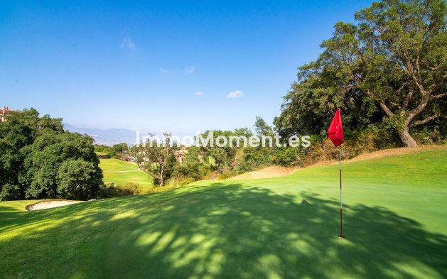 Resale - Apartment - Marbella - La Mairena