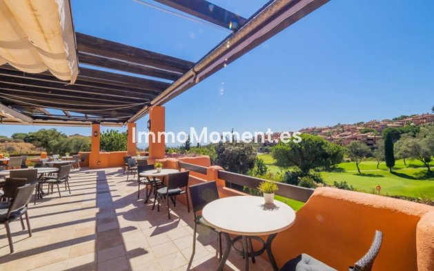 Resale - Apartment - Marbella - La Mairena