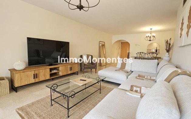 Resale - Apartment - Marbella - Guadalmina Alta