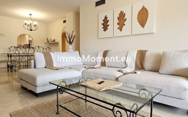 Resale - Apartment - Marbella - Guadalmina Alta