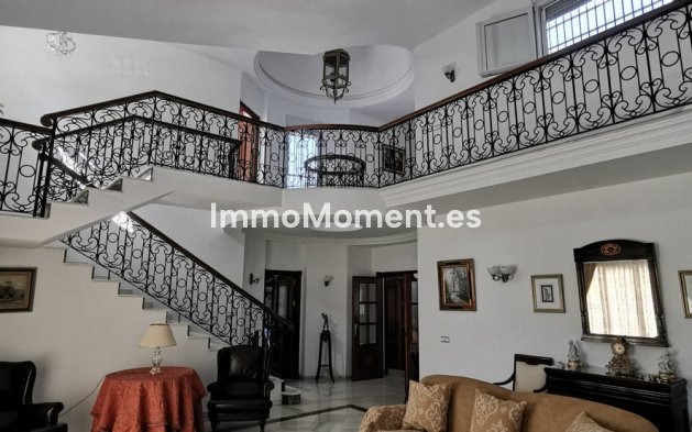 Wiederverkauf - Villa - Estepona  - Estepona Centro