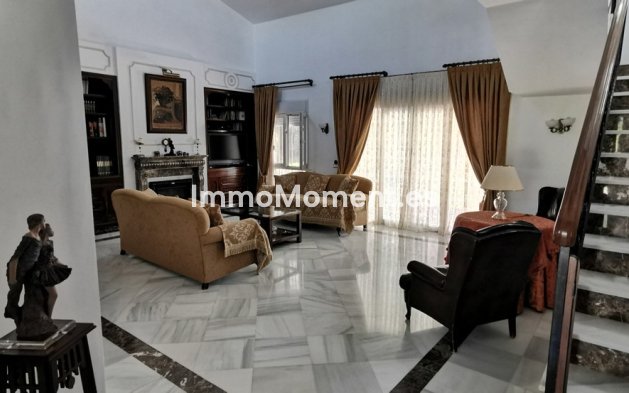 Wiederverkauf - Villa - Estepona  - Estepona Centro