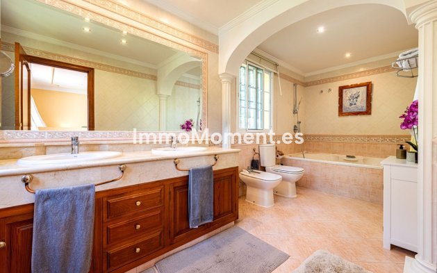 Revente - Villa - Marbella - Nueva Andalucía