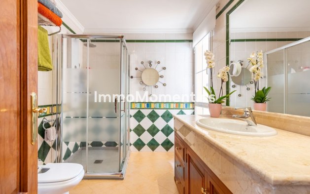 Revente - Villa - Marbella - Nueva Andalucía