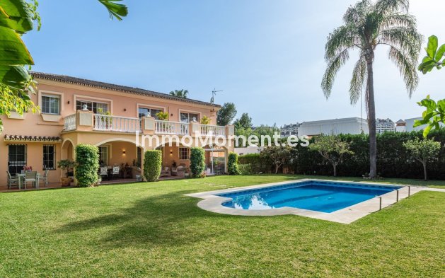 Revente - Villa - Marbella - Nueva Andalucía