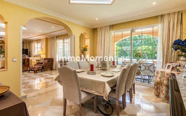 Revente - Villa - Marbella - Nueva Andalucía