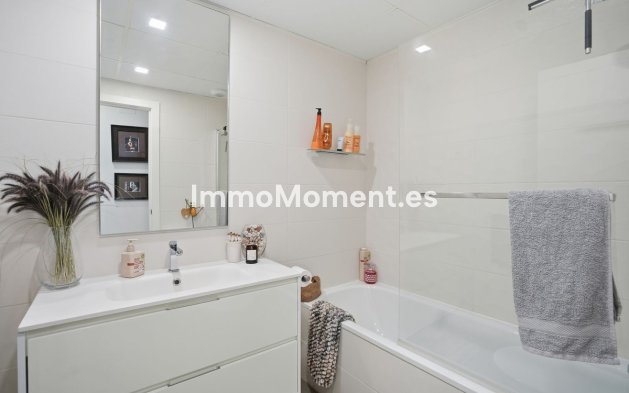 Resale - Apartment - Benalmadena - Benalmadena Centro