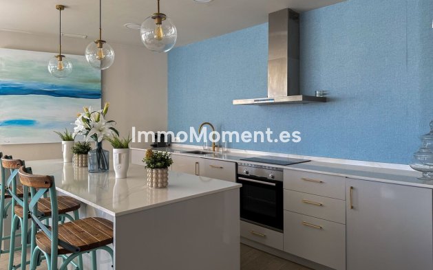 Resale - Apartment - Benalmadena - Benalmadena Centro