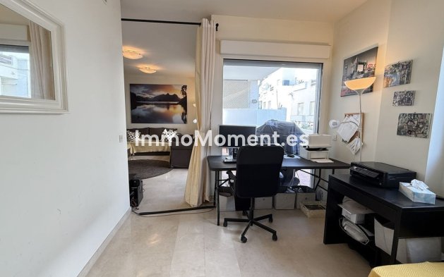 Reventa - Apartamento - Estepona  - Estepona Centro