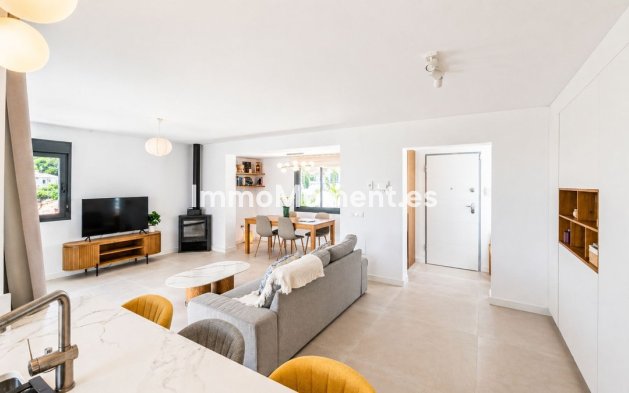 Resale - Detached villa - Benalmadena - La Capellania