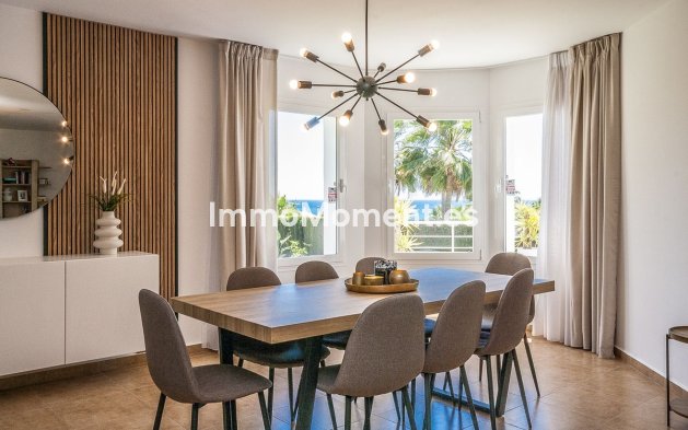 Reventa - Villa independiente - Estepona  - Estepona Centro