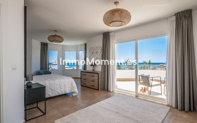 Reventa - Villa independiente - Estepona  - Estepona Centro