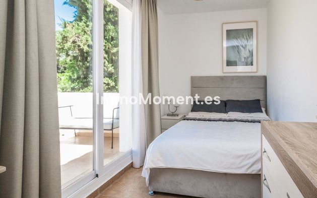 Reventa - Villa independiente - Estepona  - Estepona Centro