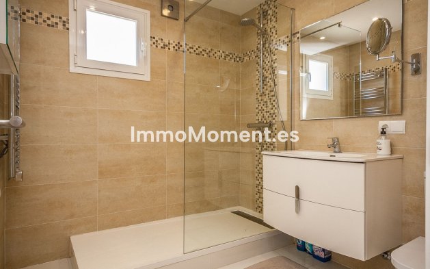 Reventa - Villa independiente - Estepona  - Estepona Centro