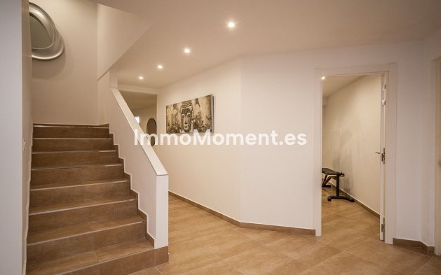 Reventa - Villa independiente - Estepona  - Estepona Centro