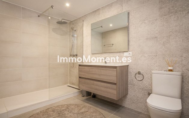 Reventa - Villa independiente - Estepona  - Estepona Centro