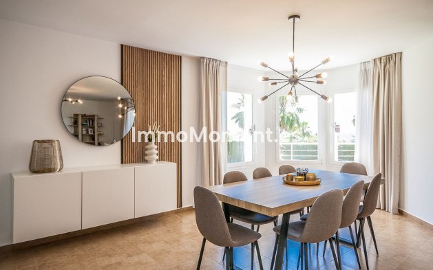 Reventa - Villa independiente - Estepona  - Estepona Centro