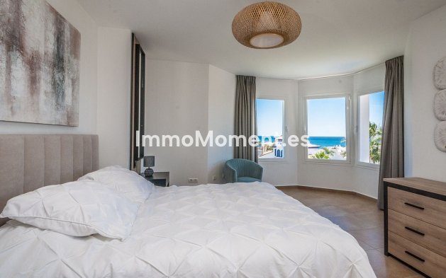 Reventa - Villa independiente - Estepona  - Estepona Centro