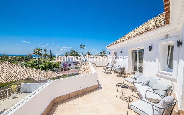 Reventa - Villa independiente - Estepona  - Estepona Centro